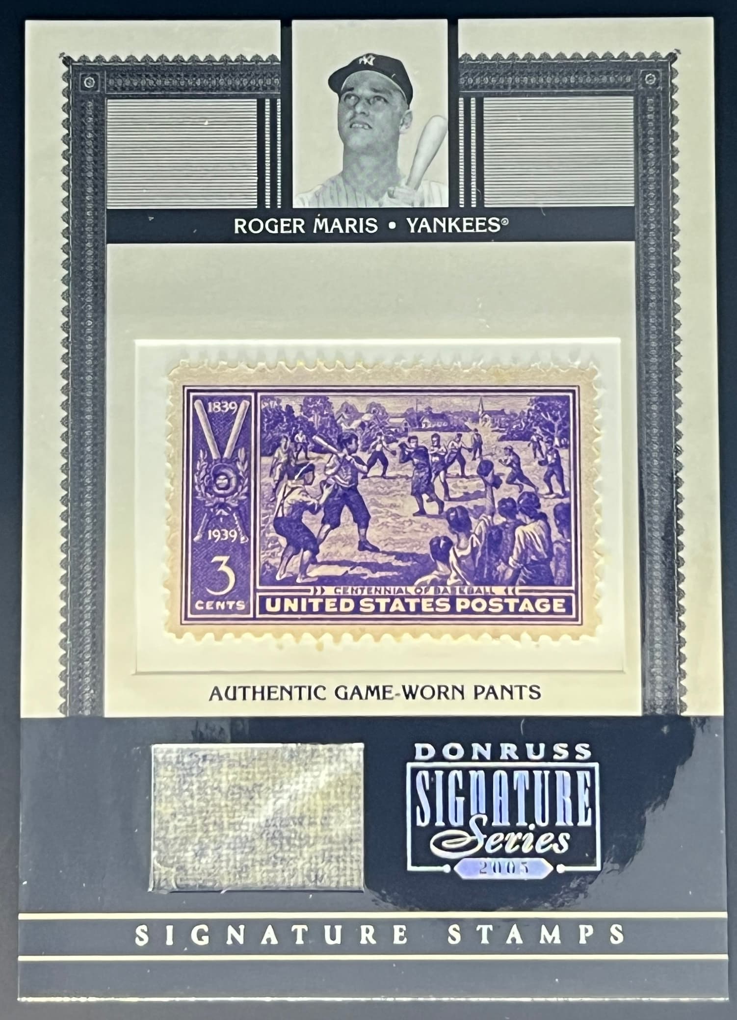 2005 Donruss Signature Series Roger Maris Game Used Pants Stamp 62/100