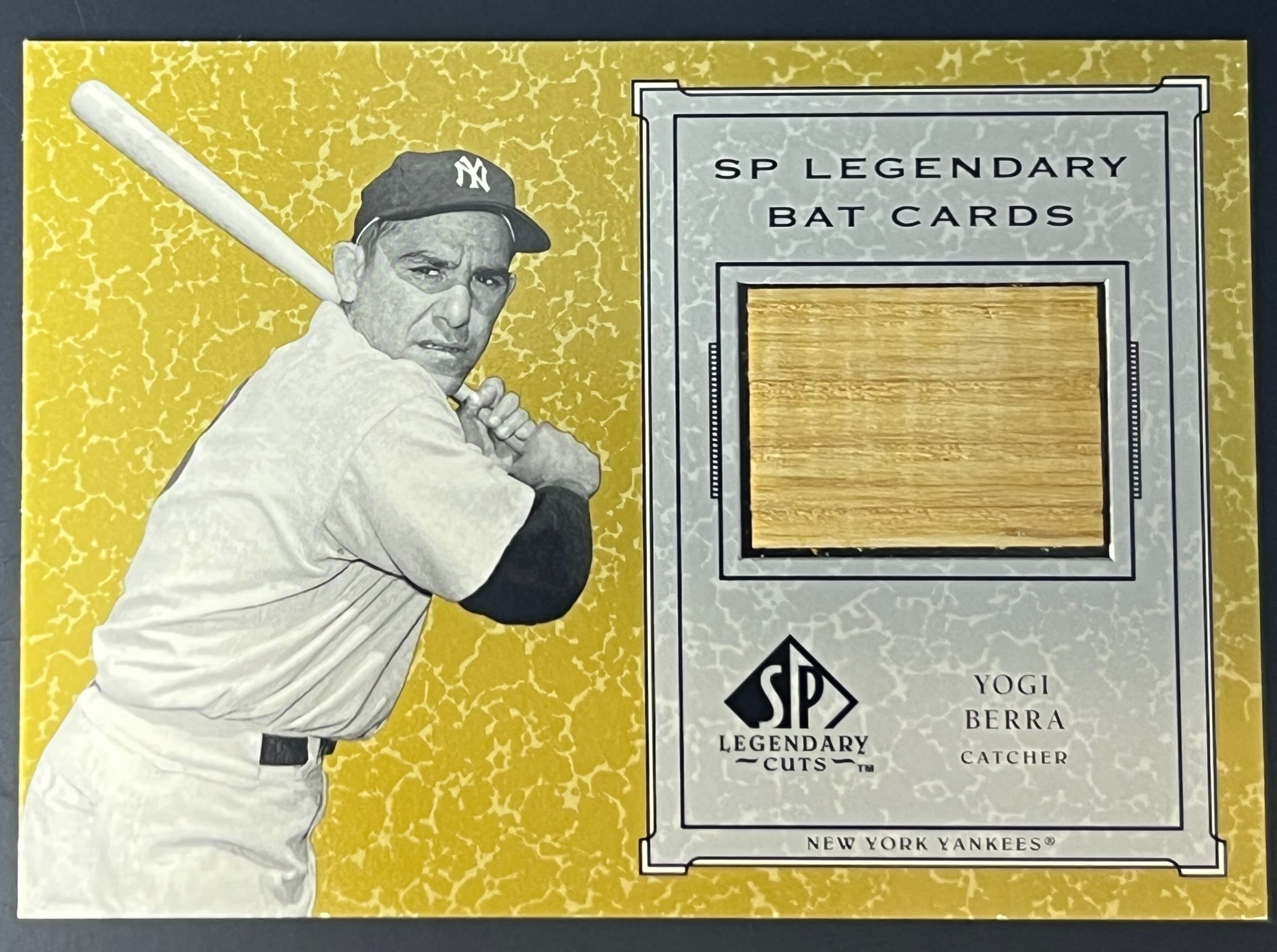 2001 SP Legendary Cuts Yogi Berra Legendary Bat Card