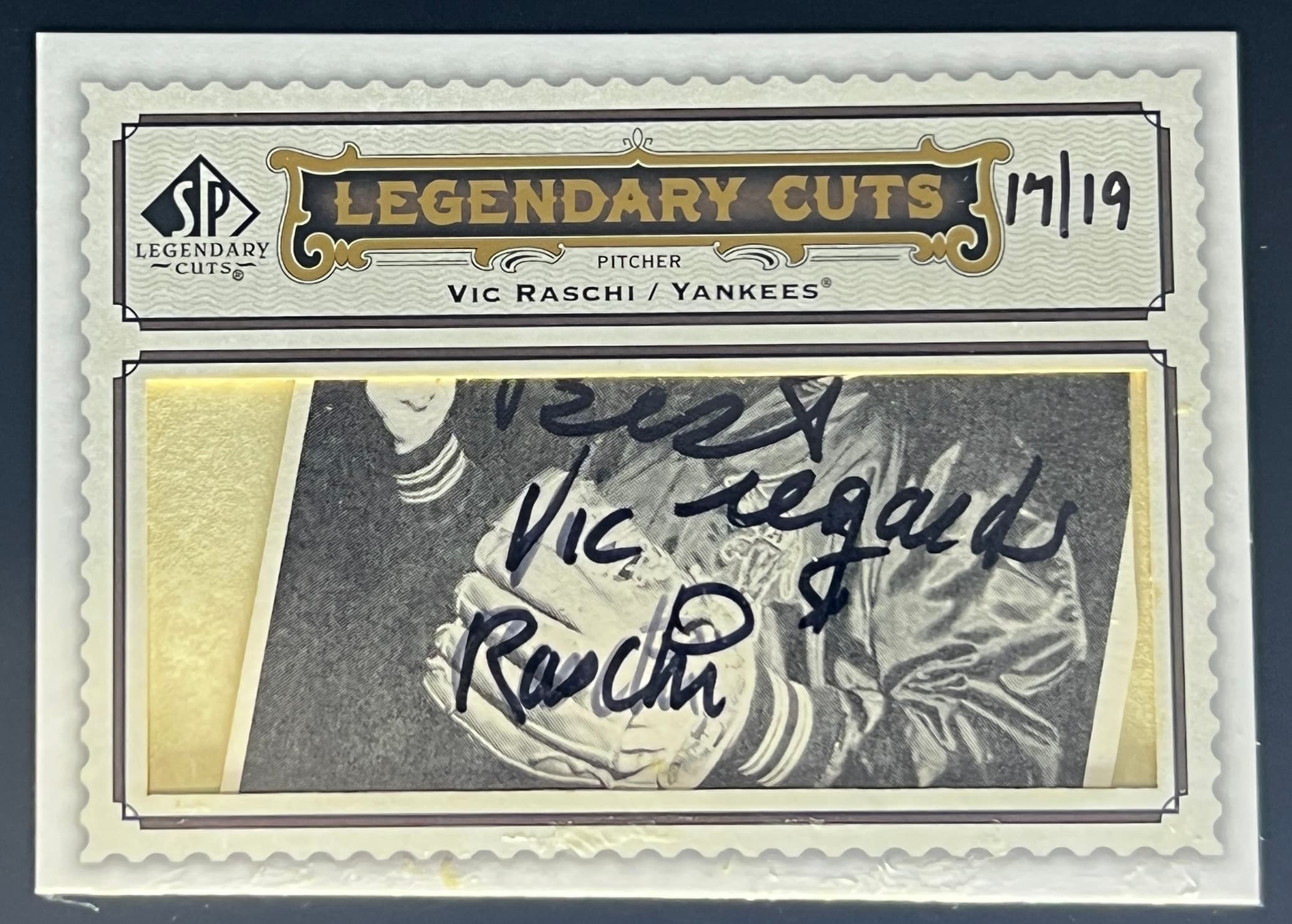 2009 SP Legendary Cuts Vic Raschi 17/19